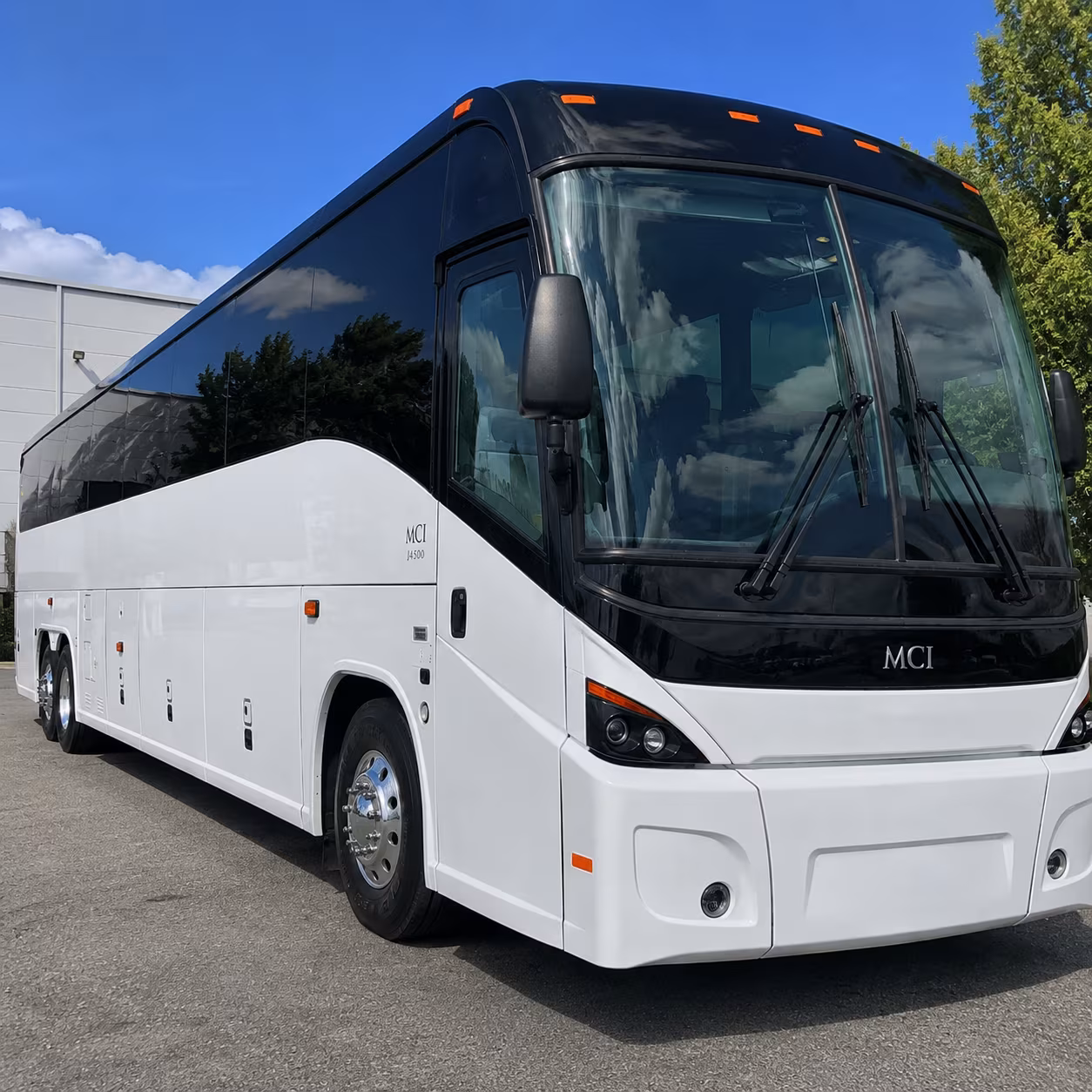 daily fort liberty contractor and civilian shuttle service